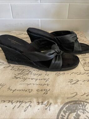 Black Leather Wedge Shoes